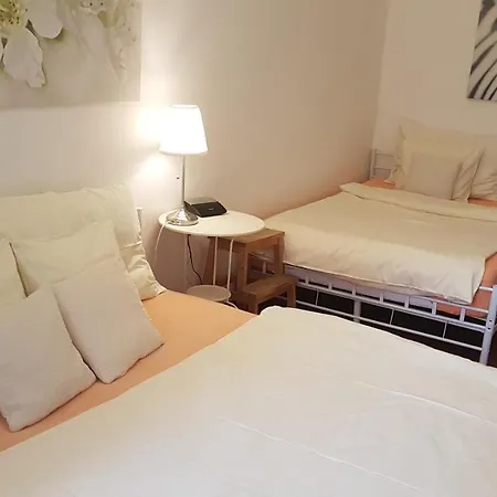 Family Flat 120M2, Praha 2 Vinohrady Apartment