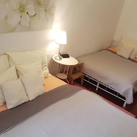 Family Flat 120M2, Praha 2 Vinohrady Apartment