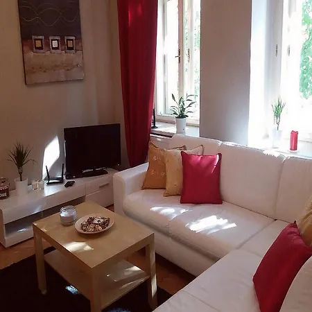 Apartment Family Flat 120M2, Praha 2 Vinohrady