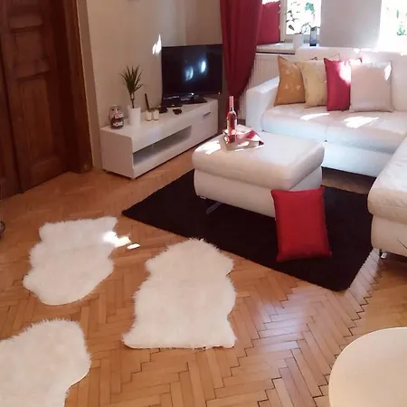 Lägenhet Family Flat 120M2, Praha 2 Vinohrady