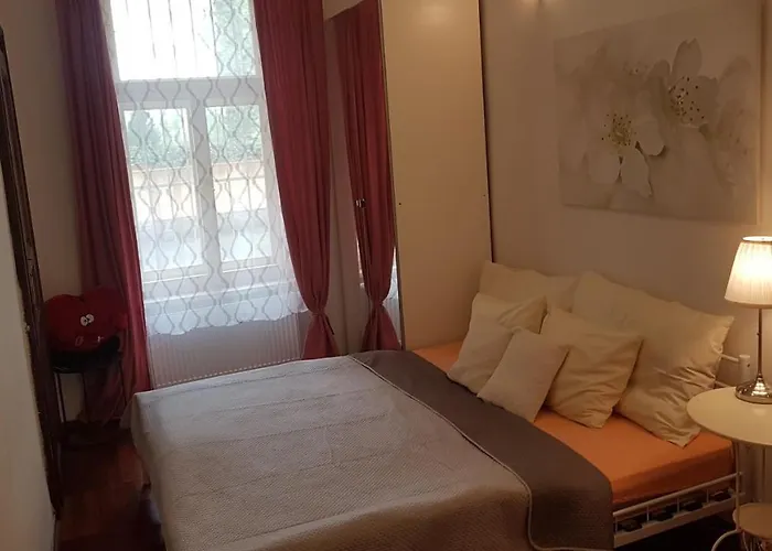 דירה Family Flat 120m2, 2 Vinohrady *