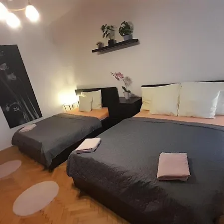 Family Flat 120m2, 2 Vinohrady Praga