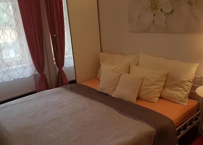 Family Flat 120m2, 2 Vinohrady Daire Prag