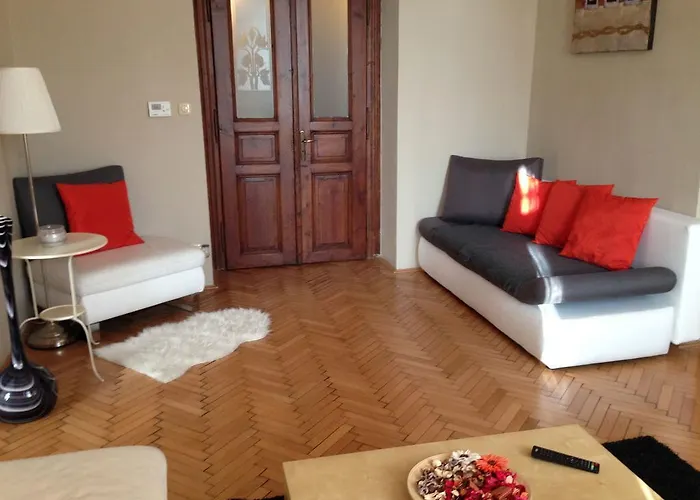 Family Flat 120m2, 2 Vinohrady Prag