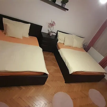 Family Flat 120m2, 2 Vinohrady
