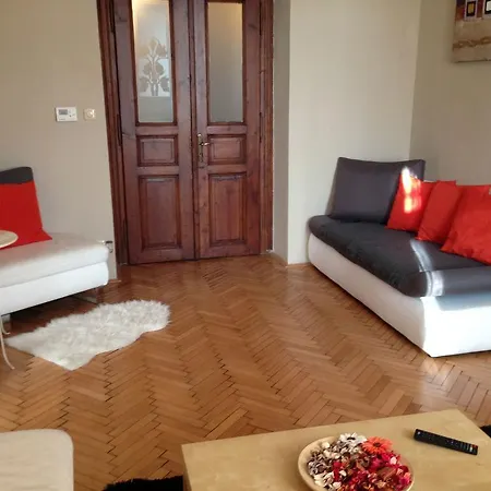 Family Flat 120m2, 2 Vinohrady Praga